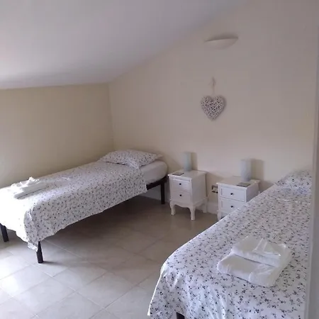 Casa Dei Pini * Montefalcone Appennino